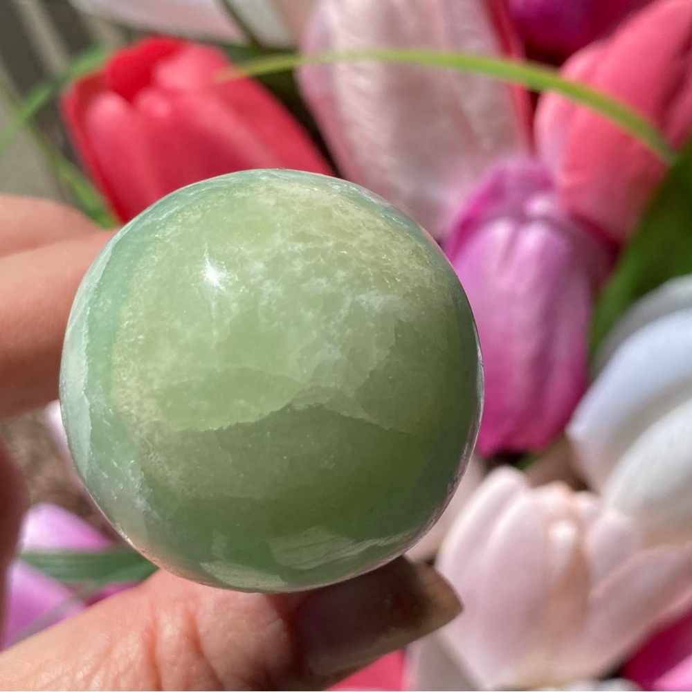 Kiwi Calcite Mushroom - Picture 11 of 14